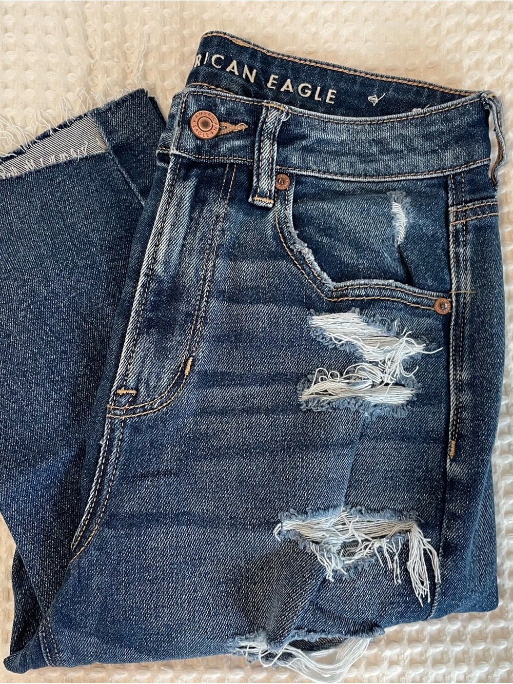 American Eagle Outfitters Women's Distressed Dark Blue Skinny Jeans